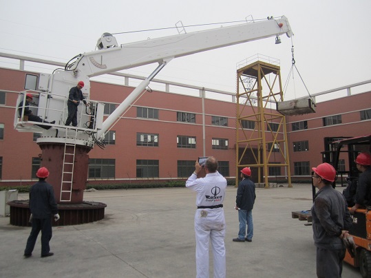 5T 14M Deck crane