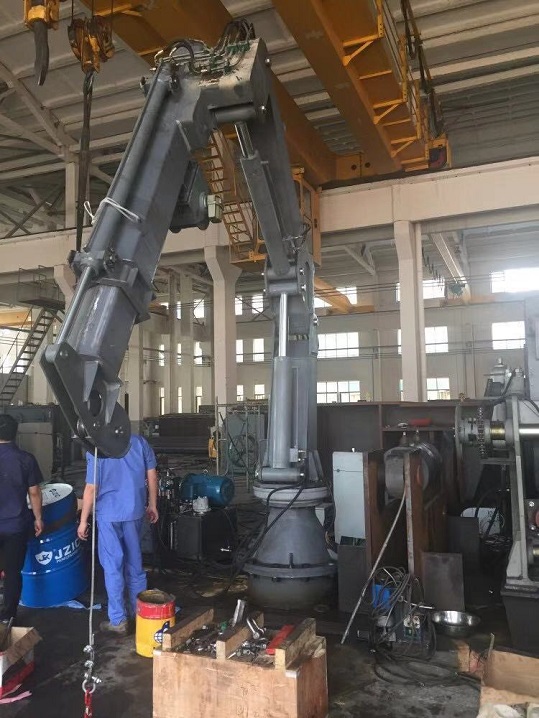 1.5T 6M telescopic boom crane